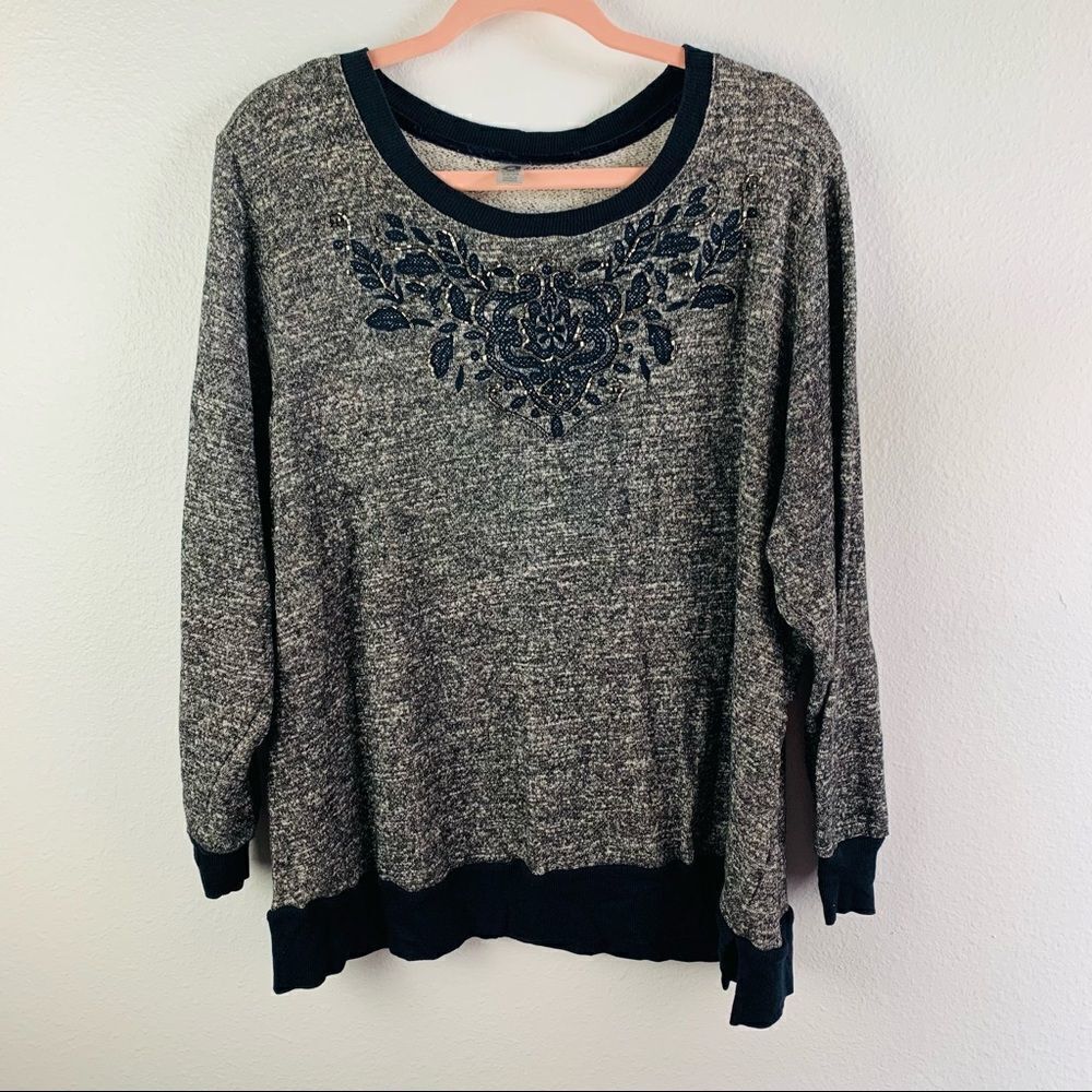 Avenue Embellished Sweatshirt‎ 